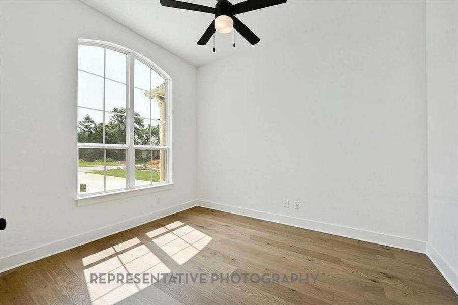 Spacious, unfurnished interior of a new home in Quail Hollow: 62ft. lots, Rockwall (Image 16).