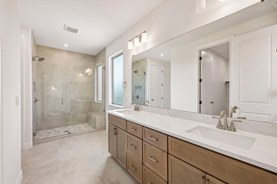 Furnished interior view inside a new home in Foxfield, Austin (Image 9).
