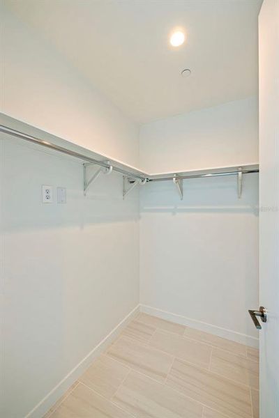 Spacious, unfurnished interior of a new home in , St. Petersburg (Image 77).
