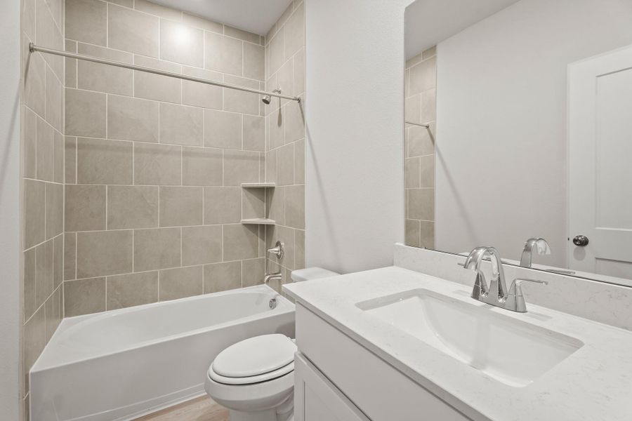 Furnished interior view inside a new home in Pearlbrook, Texas City (Image 8).