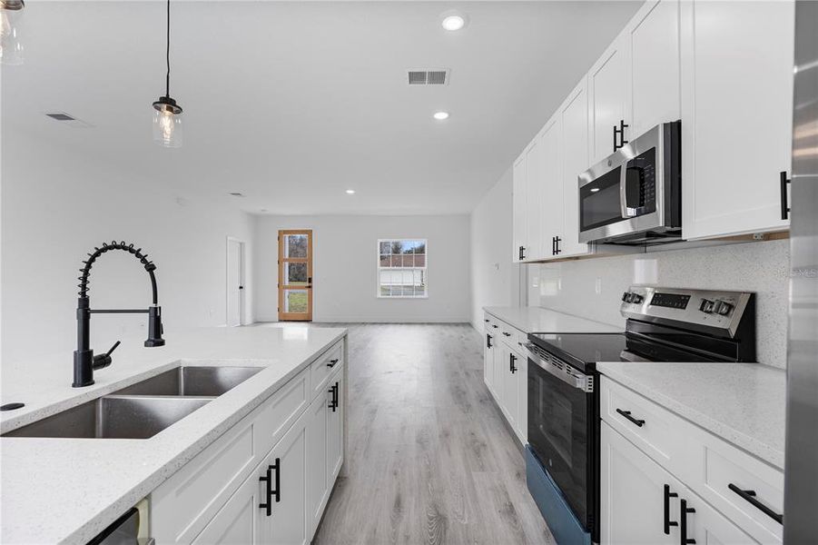 Furnished interior view inside a new home in , Ocala (Image 5).