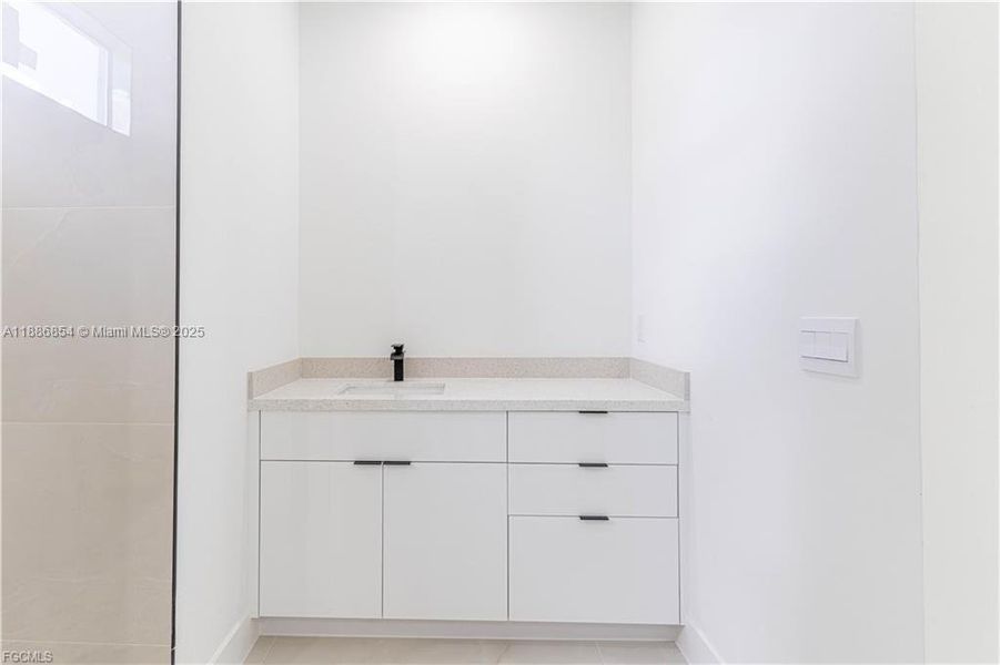 Close-up of interior finishes inside a home in , Lehigh Acres (Image 6).