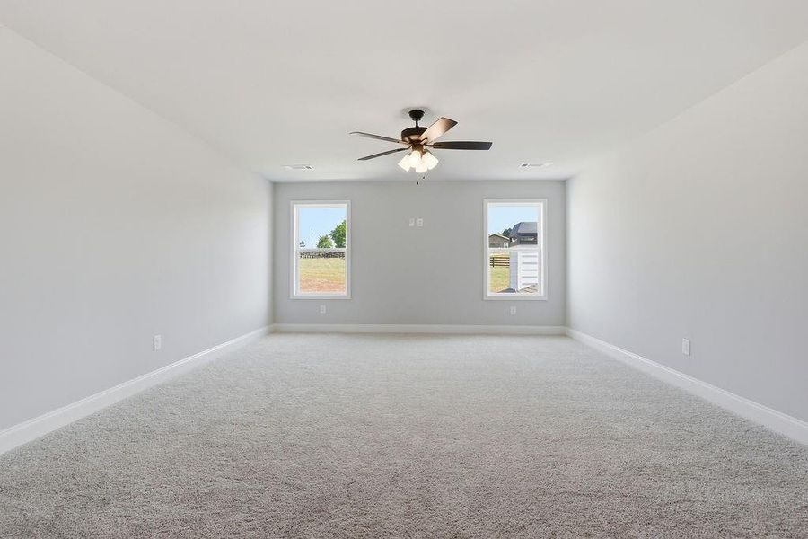 Spacious, unfurnished interior of a new home in , Monroe (Image 29).