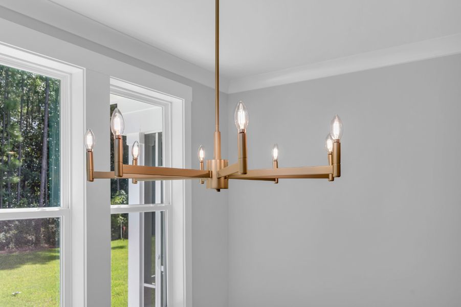 Representative interior finishes for a home built from the The Hampton by RobuckHomes in Stonehenge, Raleigh (Image 25).