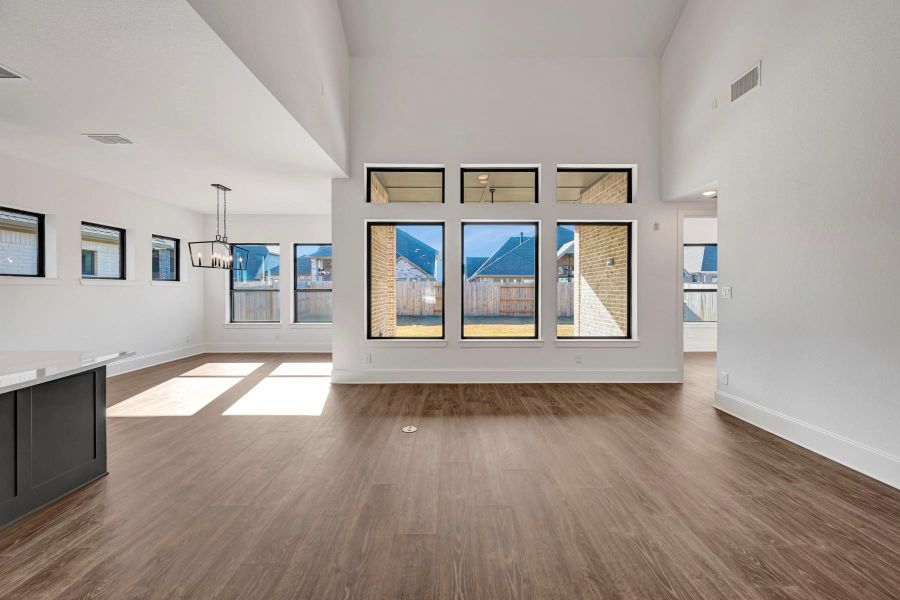 Spacious, unfurnished interior of a new home in The Meadows at Imperial Oaks, Conroe (Image 18). Spacious, unfurnished interior of a new home in The Meadows at Imperial Oaks, Conroe (Image 18).