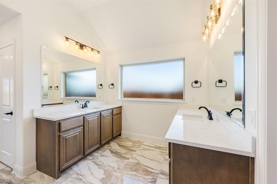 Furnished interior view inside a new home in Maplewood, Glenn Heights (Image 17).