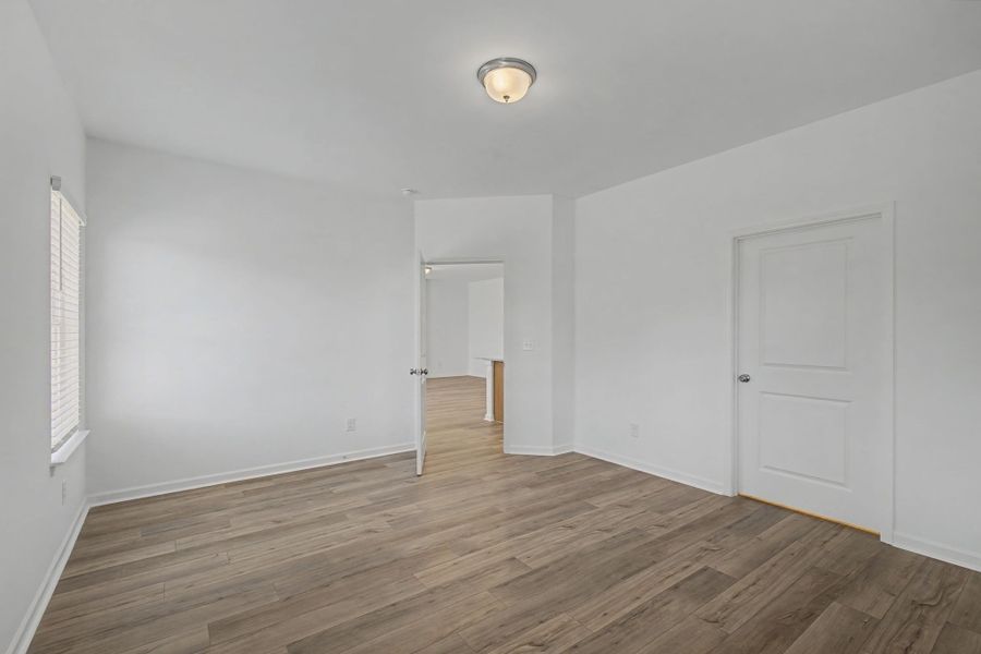 Spacious, unfurnished interior of a new home in The Oaks, Clarksville (Image 19). Spacious, unfurnished interior of a new home in The Oaks, Clarksville (Image 19).