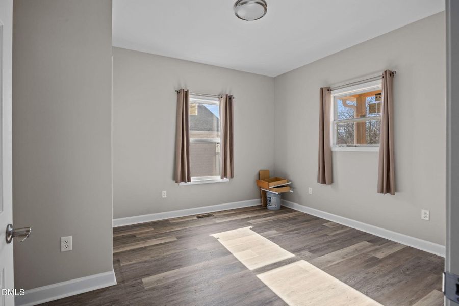 25-web-or-mls-1105 8th St HDR 012