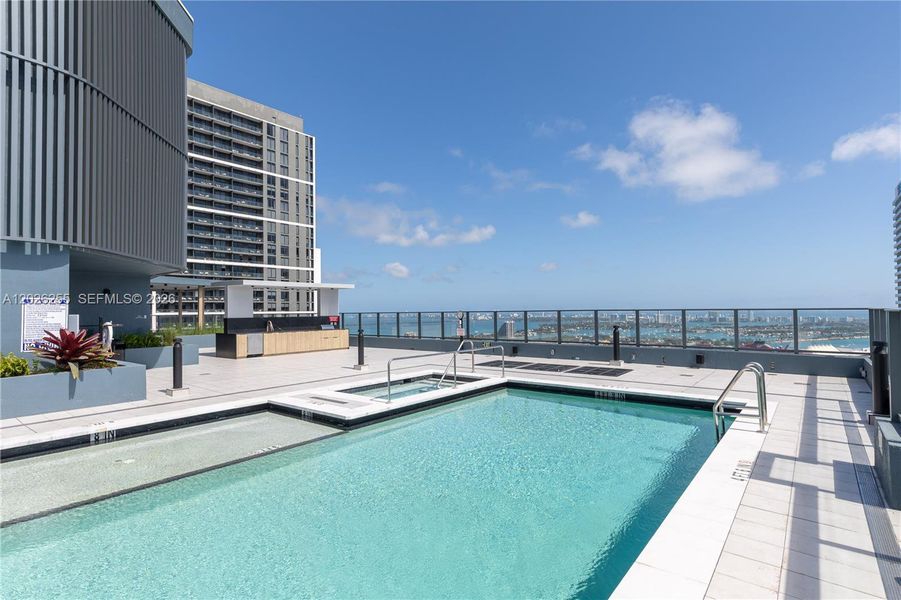 Condo located in Miami, FL showcasing its design and architecture (Image 32). Condo located in Miami, FL showcasing its design and architecture (Image 32).