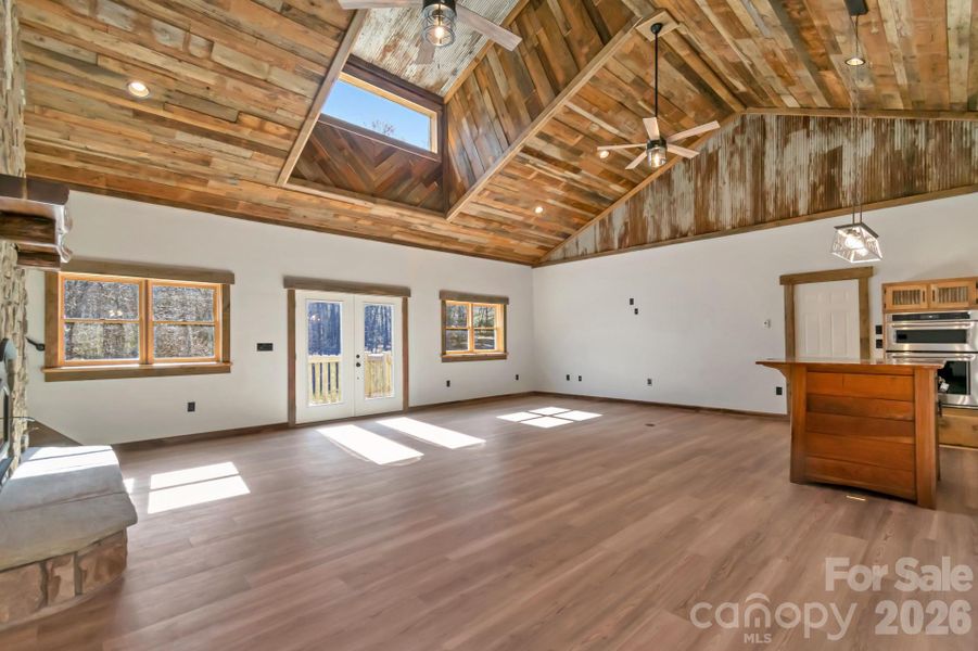 Spacious, unfurnished interior of a new home in , Laurel Springs (Image 16).