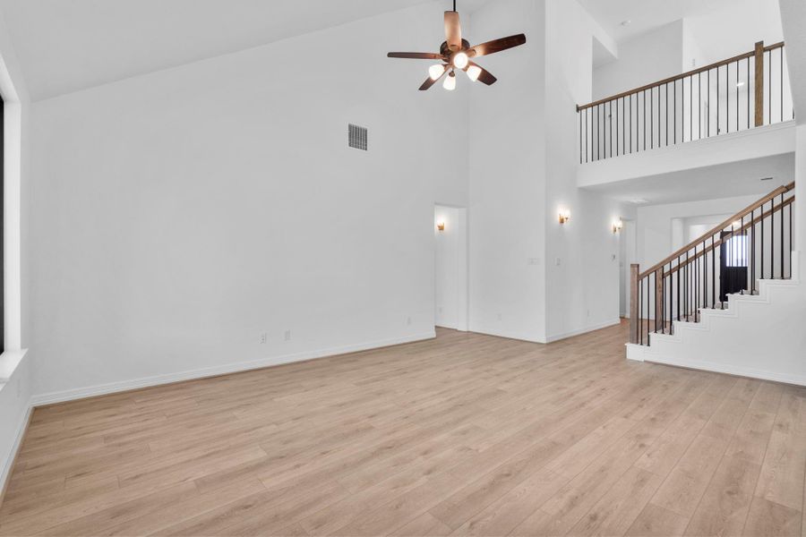 Sample product photo. Actual exterior and interior selections may vary by homesite. Photo may be virtually staged.