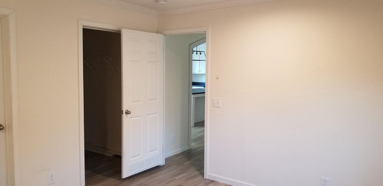 Spacious, unfurnished interior of a new home in , Varnville (Image 17).