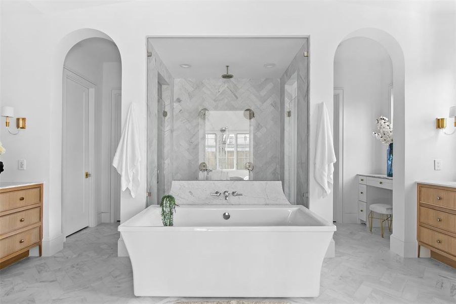 Furnished interior view inside a new home in , Dallas (Image 16).