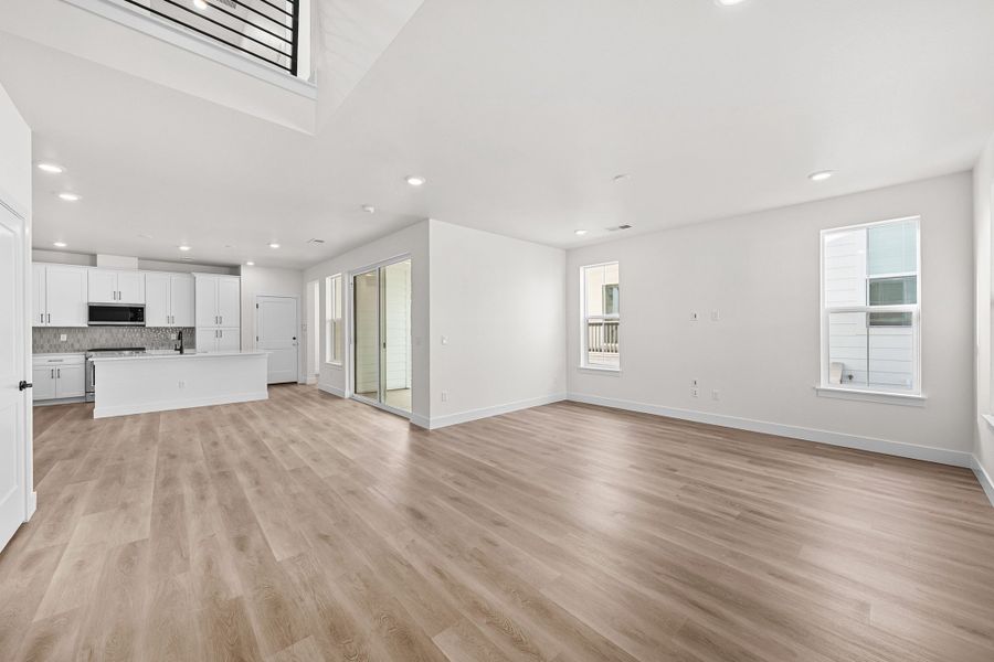 Spacious, unfurnished interior of a new home in Trumark Homes at Sterling Ranch, Littleton (Image 20).