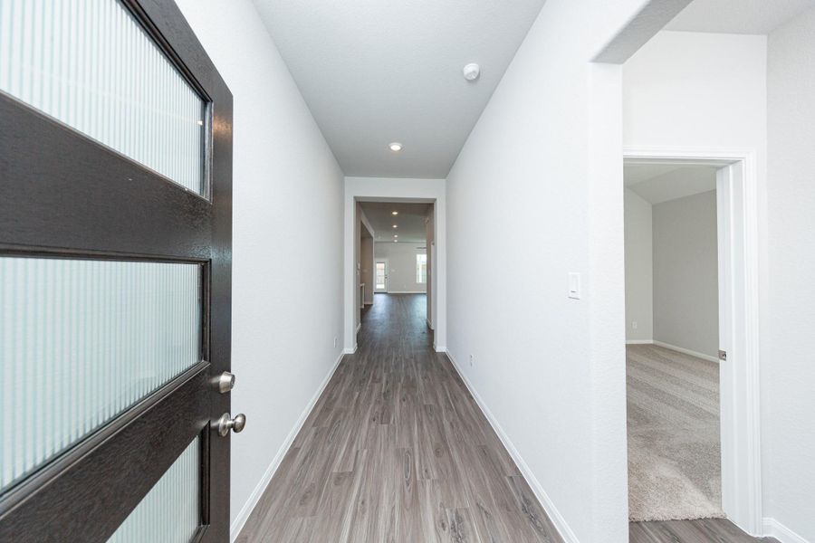 Spacious, unfurnished interior of a new home in Bluestem, Brookshire (Image 12).