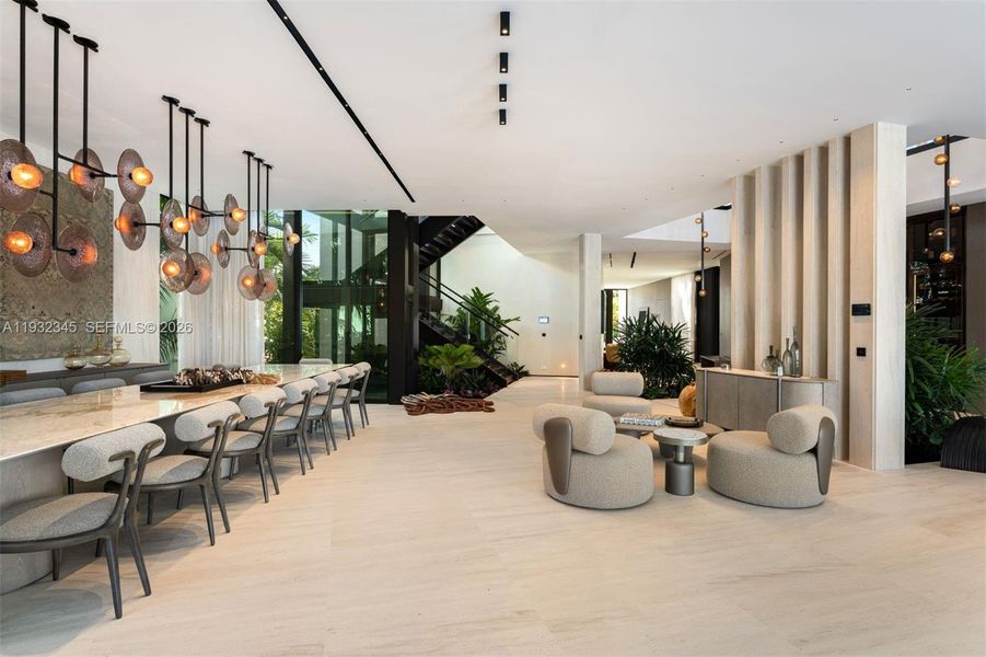 Community amenities in , Miami (Image 35).