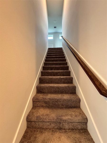 Spacious, unfurnished interior of a new home in Santa Fe, Cleveland (Image 16).