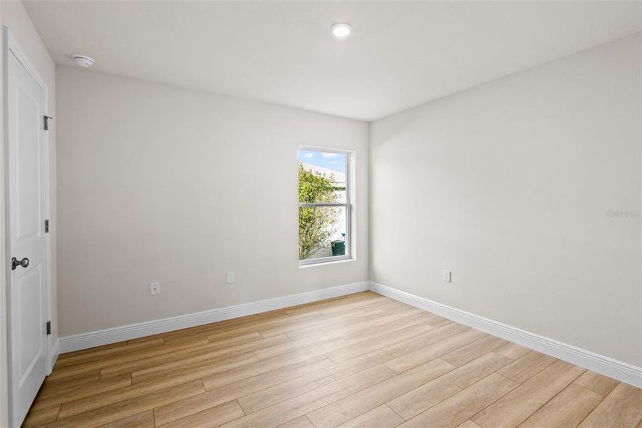 Spacious, unfurnished interior of a new home in SummerCrest, Ocala (Image 18).