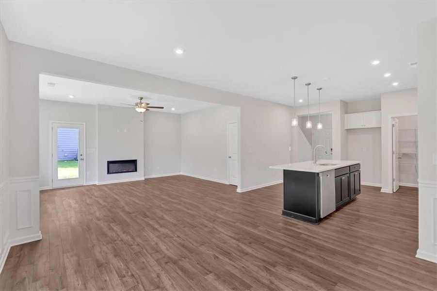 Spacious, unfurnished interior of a new home in Sweetlake Grove, Mableton (Image 29).