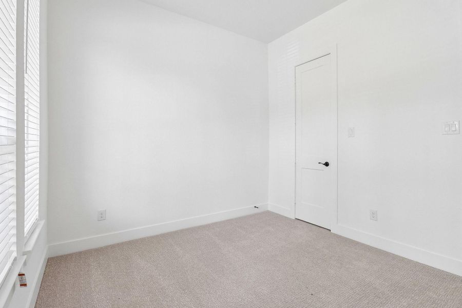 Spacious, unfurnished interior of a new home in The Highlands, Porter (Image 20). Spacious, unfurnished interior of a new home in The Highlands, Porter (Image 20).