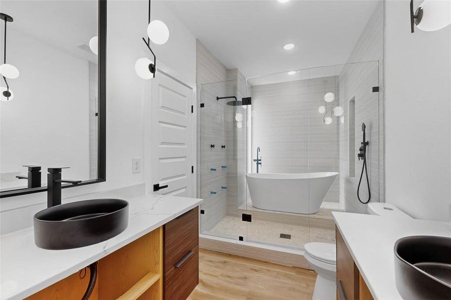 Furnished interior view inside a new home in , Dallas (Image 9). Furnished interior view inside a new home in , Dallas (Image 9).