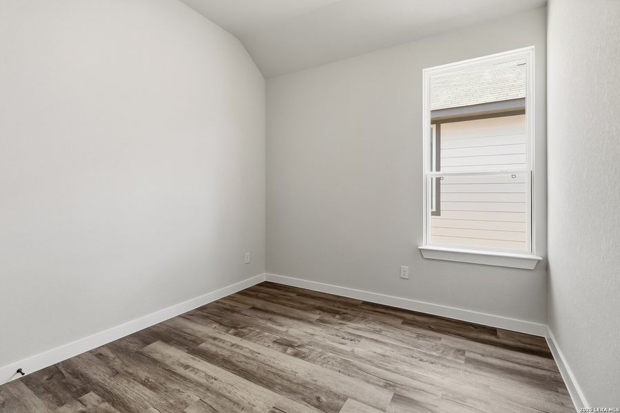 Spacious, unfurnished interior of a new home in Red Hawk Landing, San Antonio (Image 21).