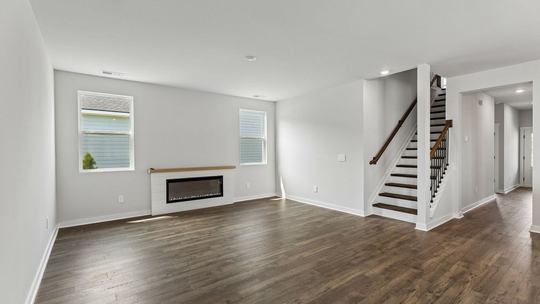Spacious, unfurnished interior of a new home in Reserve at Hickory Ridge, Columbia (Image 38).