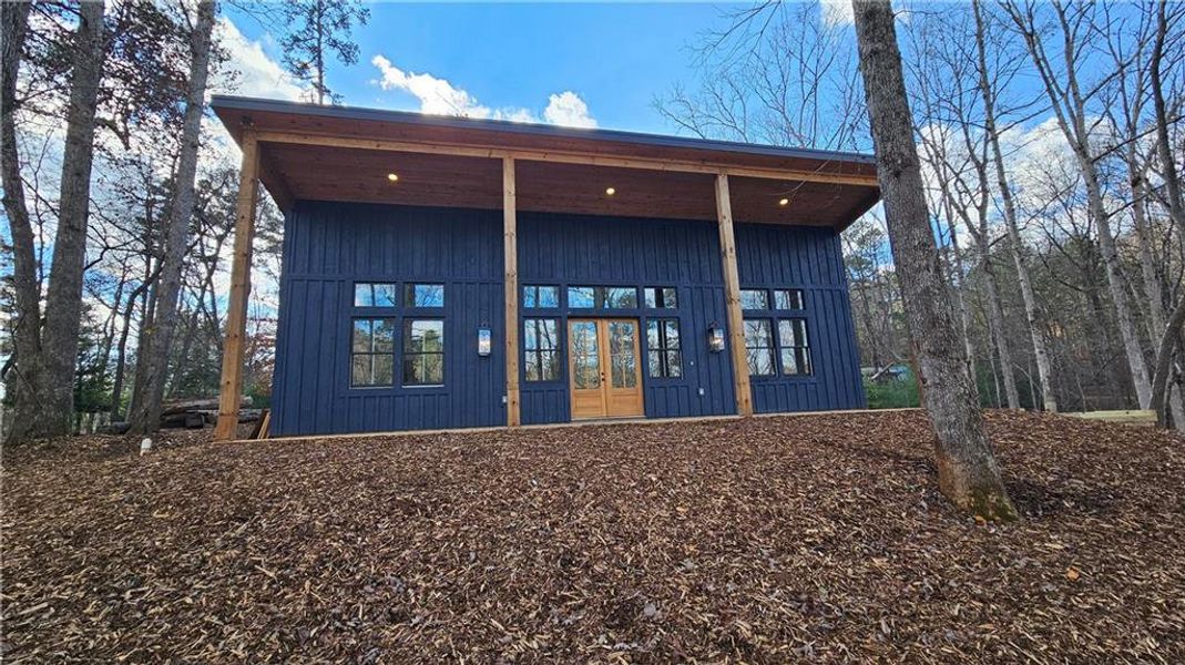 Exterior details and patio area of a home in , Ellijay (Image 20).