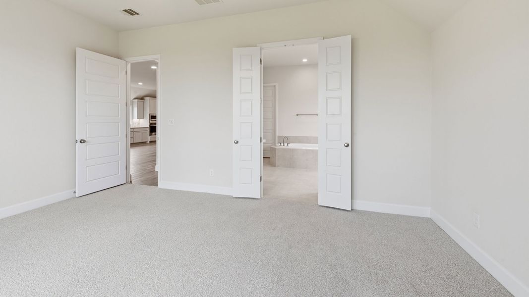 Spacious, unfurnished interior of a new home in Meraki, Forney (Image 21).