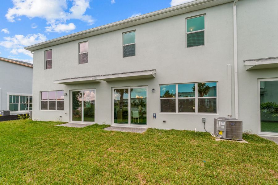 Representative exterior details of a home built from the Beacon by Mattamy Homes in Avila, Jensen Beach (Image 3).
