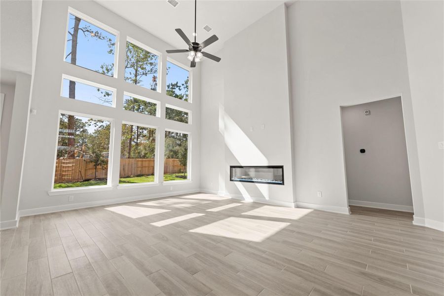 Spacious, unfurnished interior of a new home in The Woodlands Hills – 55', Willis (Image 22).