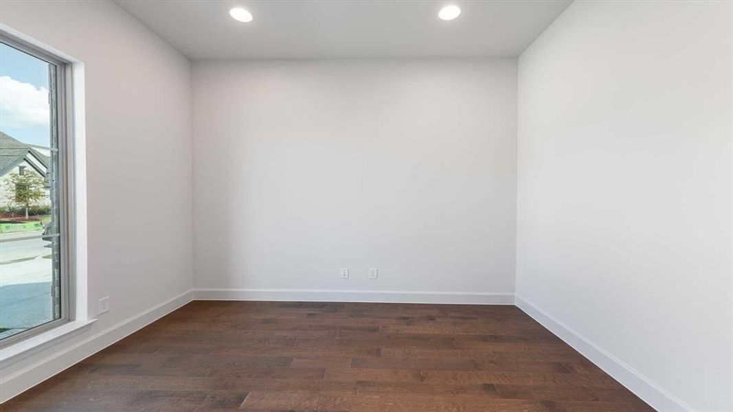 Spacious, unfurnished interior of a new home in Terraces 62', Rockwall (Image 21). Spacious, unfurnished interior of a new home in Terraces 62', Rockwall (Image 21).