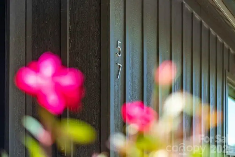 Image 30 of a home in .
