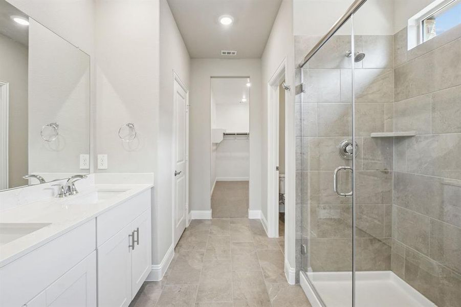 Photo is not of the actual home, but is an inspirational photo of builder’s model home and may depict options, furnishings, and/or decorator features that are not included. Photo is not of the actual home, but is an inspirational photo of builder’s model home and may depict options, furnishings, and/or decorator features that are not included.