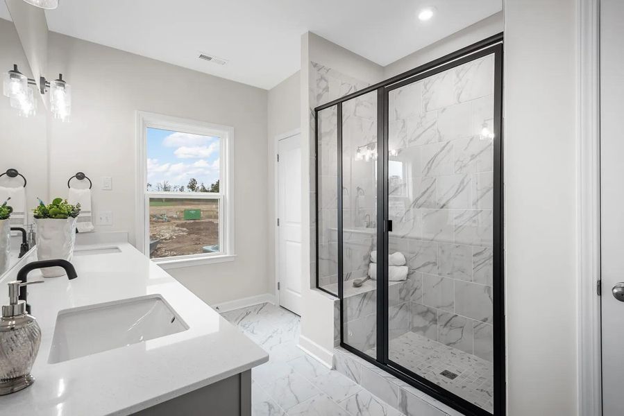 The Oakland D Primary Suite Bathroom The Oakland D Primary Suite Bathroom