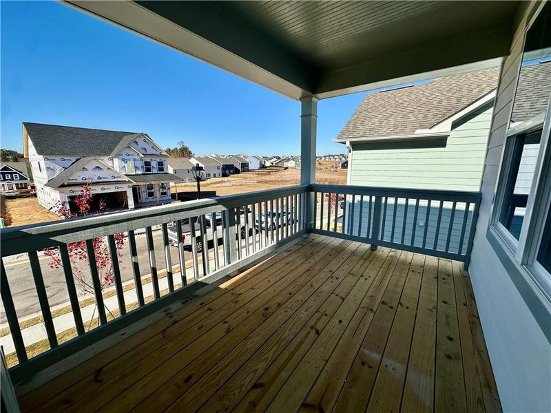 Exterior details and patio area of a home in Twin Lakes, Hoschton (Image 2).