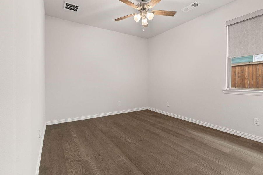 Spacious, unfurnished interior of a new home in , Prosper (Image 12).