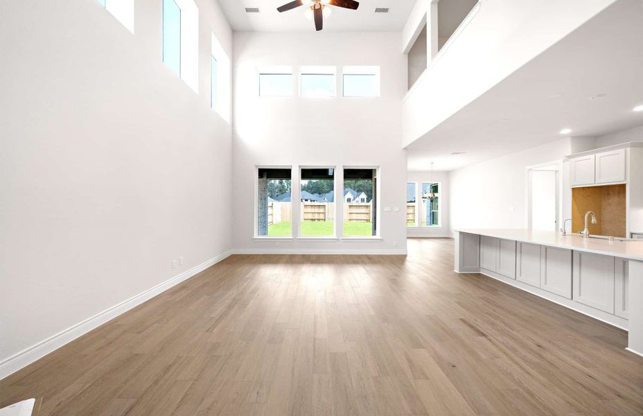 Representative unfurnished interior of a home built from the 3799AU by Ravenna Homes in Audubon 60′, Magnolia (Image 28).