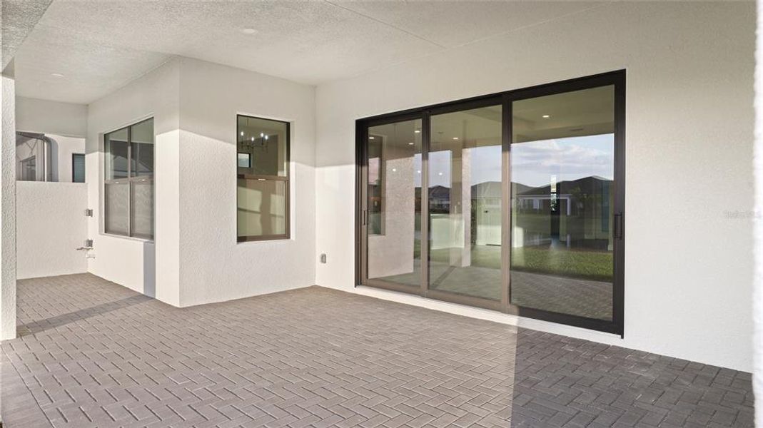 Exterior details and patio area of a home in Cresswind Lakewood Ranch, Lakewood Ranch (Image 23).