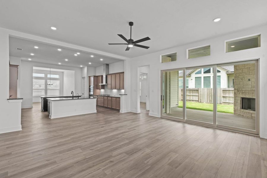 Spacious, unfurnished interior of a new home in Mesa Western, Cibolo (Image 23). Spacious, unfurnished interior of a new home in Mesa Western, Cibolo (Image 23).