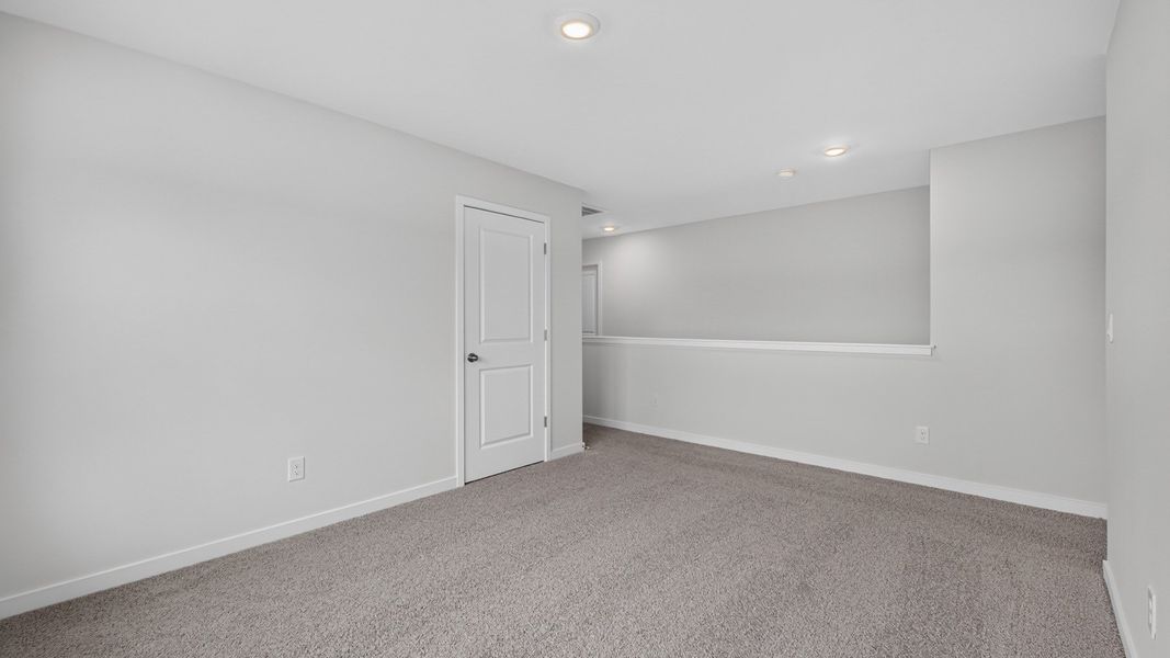 Spacious, unfurnished interior of a new home in Laurelbrook, Sherrills Ford (Image 31).