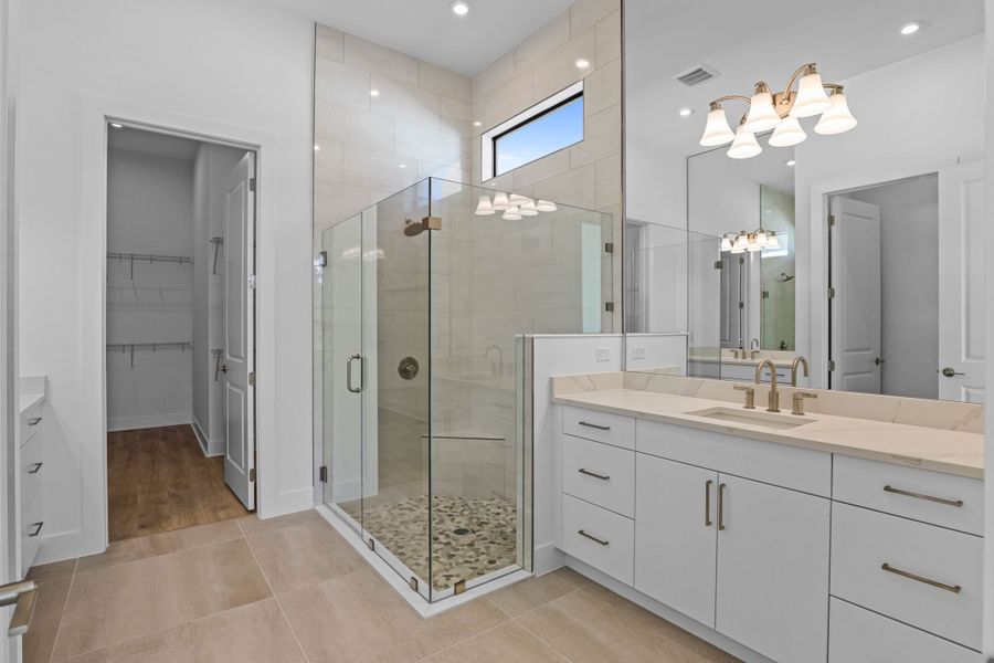 Owner's Bath Owner's Bath