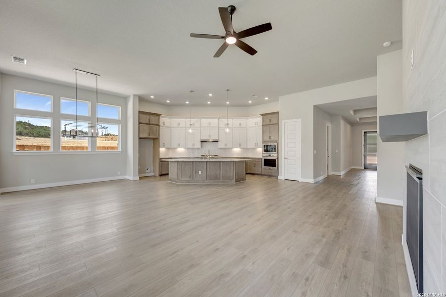Spacious, unfurnished interior of a new home in Windsong - Legacy Series, Boerne (Image 60). Spacious, unfurnished interior of a new home in Windsong - Legacy Series, Boerne (Image 60).
