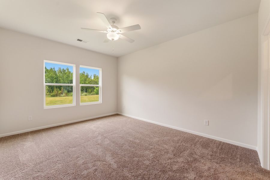 Spacious, unfurnished interior of a new home in Mayfair Village, Spartanburg (Image 17).