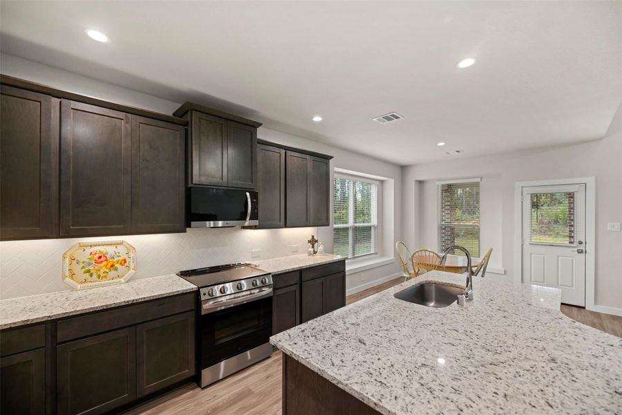 Furnished interior view inside a new home in Oakwood Ranch, Willis (Image 15). Furnished interior view inside a new home in Oakwood Ranch, Willis (Image 15).
