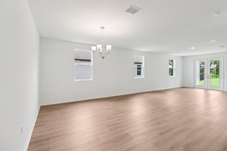 Spacious, unfurnished interior of a new home in Northlake at Ovation, Winter Garden (Image 18).