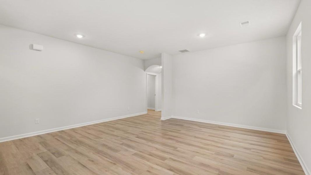 Spacious, unfurnished interior of a new home in , South Fulton (Image 12).