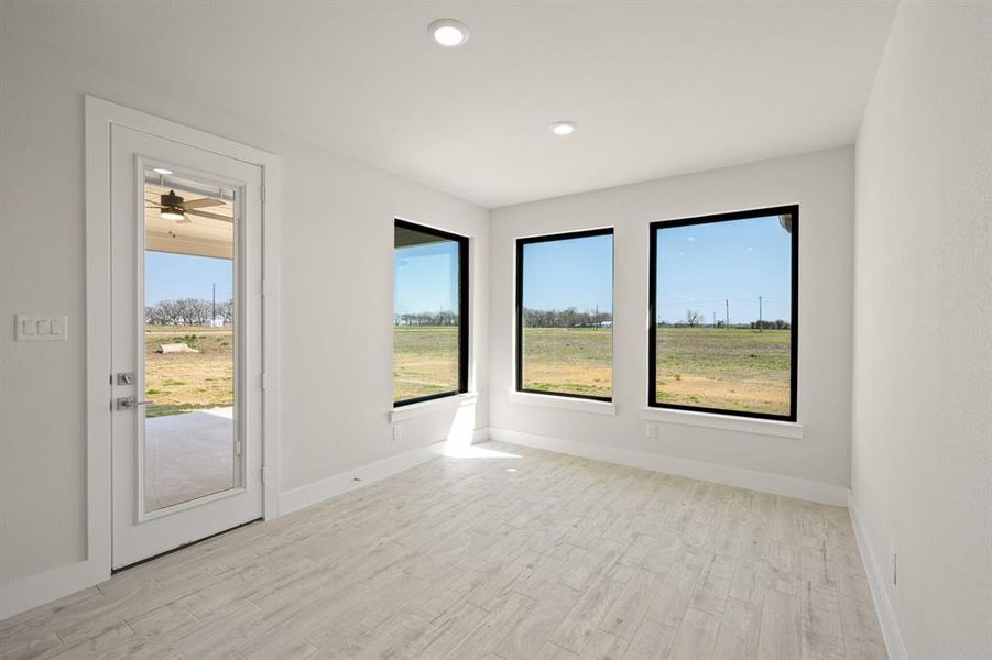 2320 Oak Knoll- Dining-1 2320 Oak Knoll- Dining-1