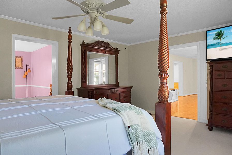 Furnished interior view inside a new home in , Bonneau (Image 80).