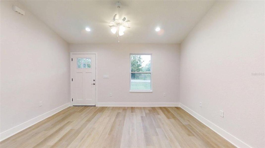 Spacious, unfurnished interior of a new home in , Dunnellon (Image 22). Spacious, unfurnished interior of a new home in , Dunnellon (Image 22).